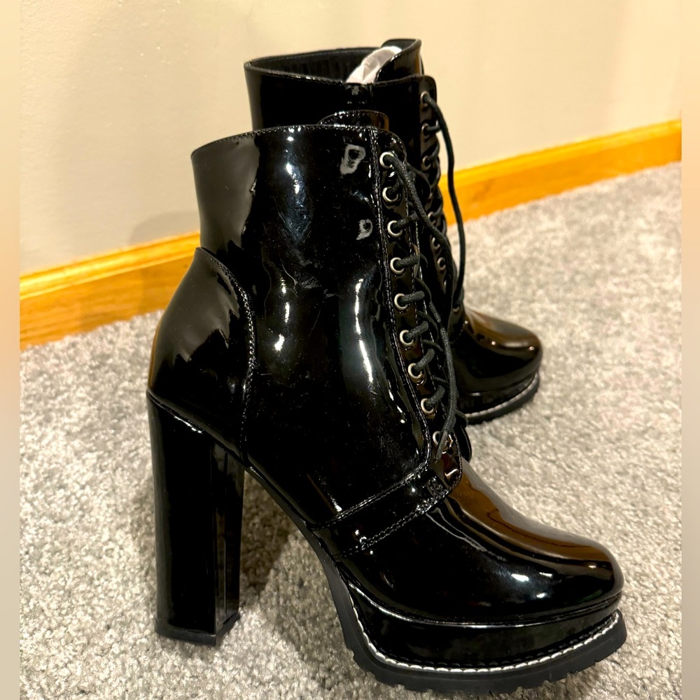 Azalea Wang boots